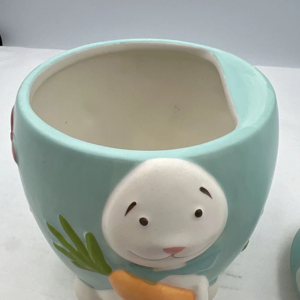 2010 Jelly Bean Candy Ceramic Blue Egg Carrot‎ Bunny Jar w Lid Easter